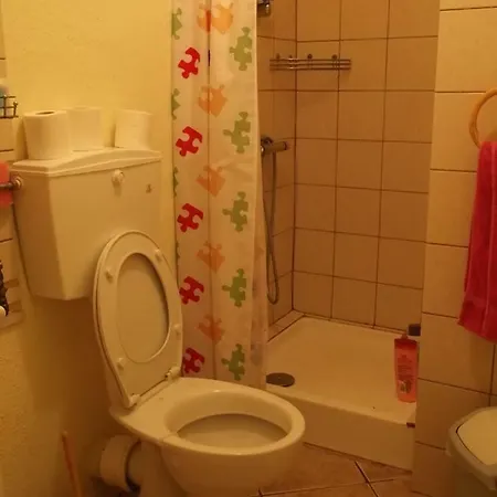 Au Pied De La Falaise Rouge Ferienhaus *
