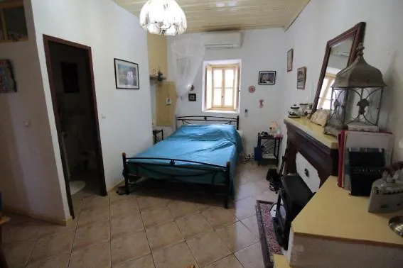 Au Pied De La Falaise Rouge Ferienhaus