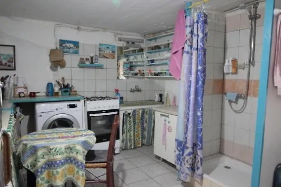 Au Pied De La Falaise Rouge Ferienhaus Leonídion